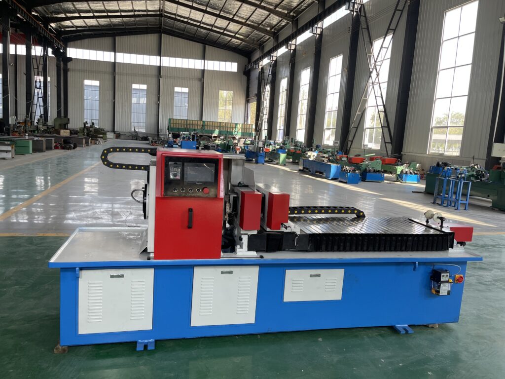 CNC Pipe Cutting Machine